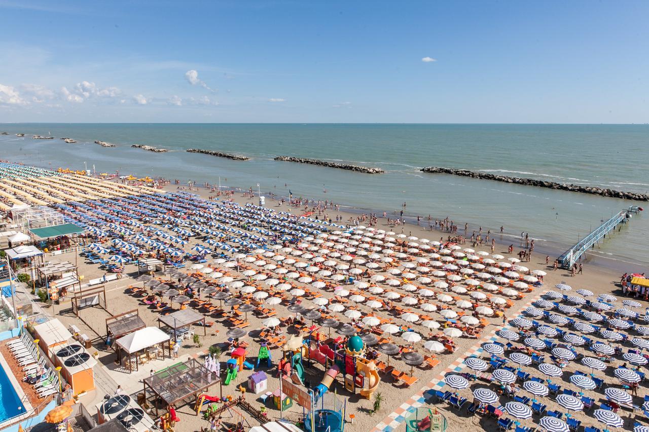 Hotel Universal Bellaria-Igea Marina Buitenkant foto