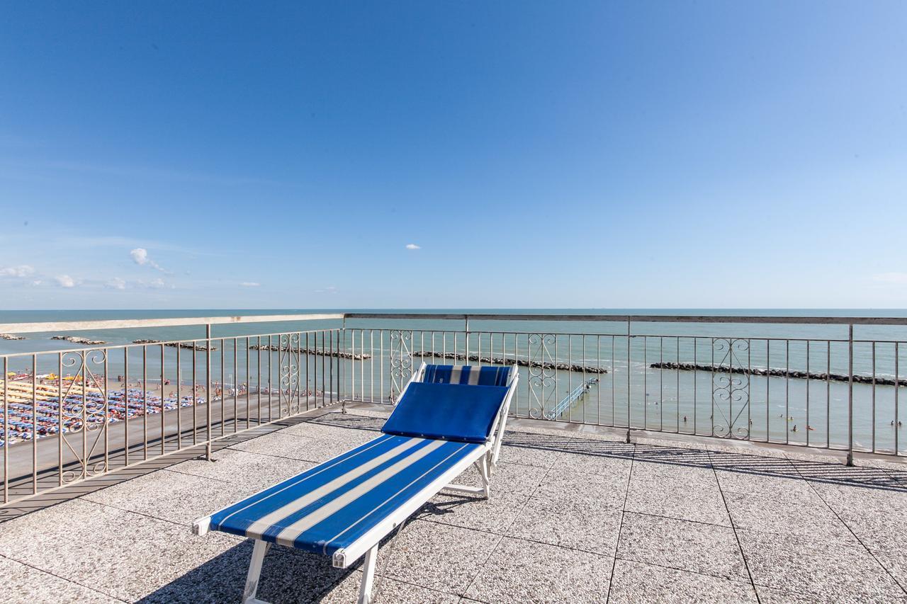 Hotel Universal Bellaria-Igea Marina Buitenkant foto